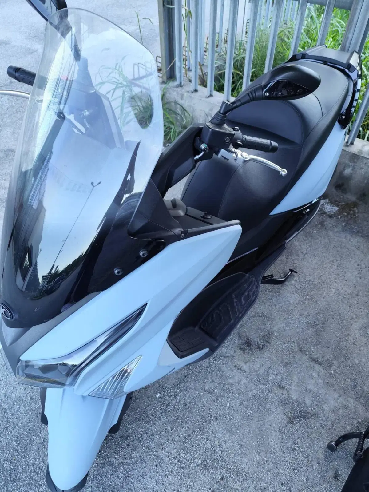 Kymco X-Town 300i (2021 - 24) (6)
