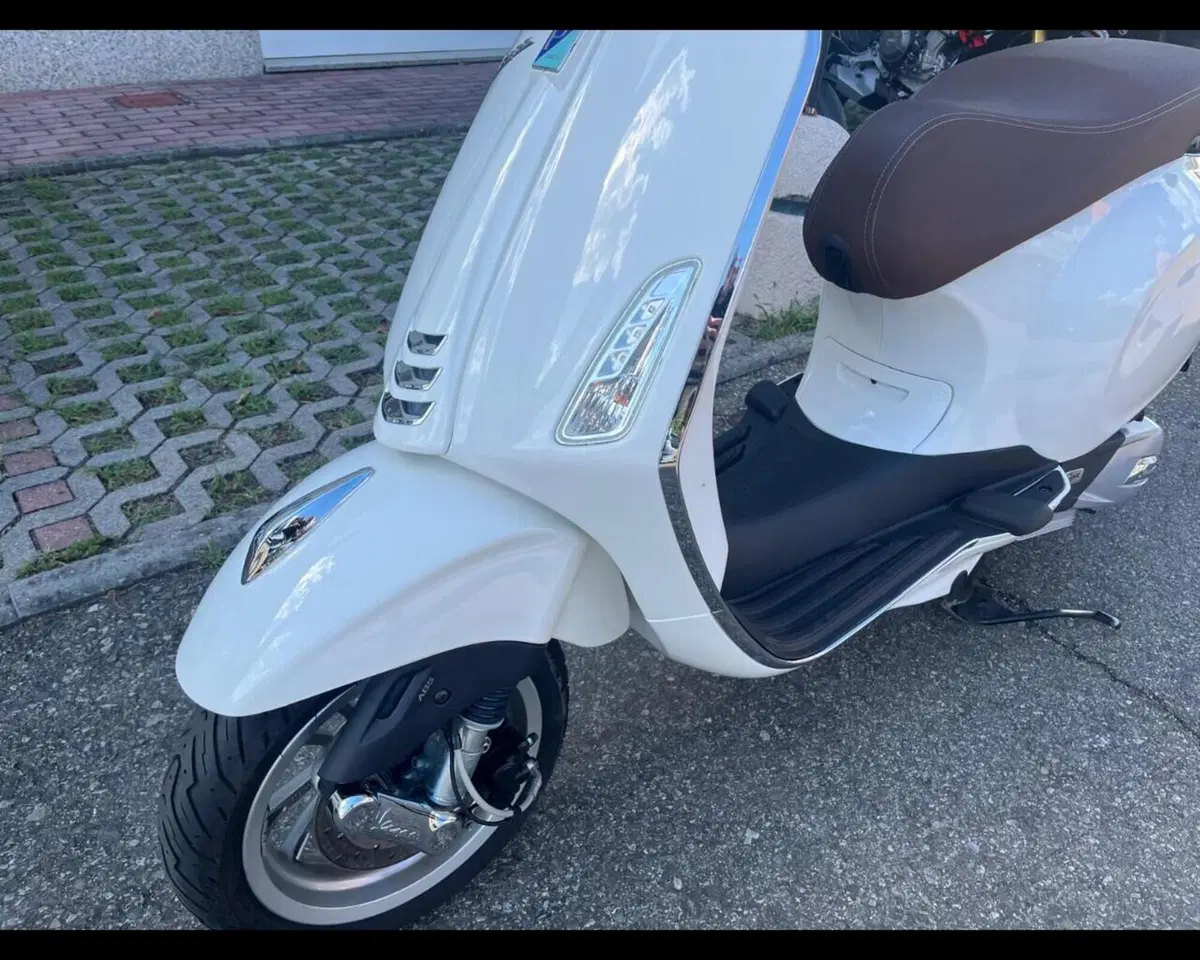 Vespa Primavera 125 3V ie ABS (2018 - 19) (9)