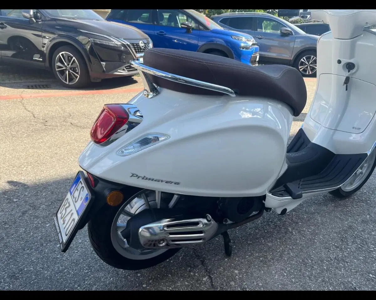 Vespa Primavera 125 3V ie ABS (2018 - 19) (11)