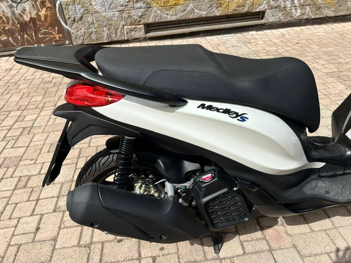 Piaggio Medley 200 (2025 - 26) (3)