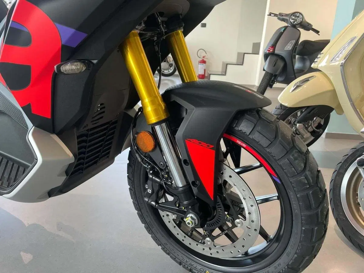 Aprilia SR GT 400 Rally Replica (2026) (4)