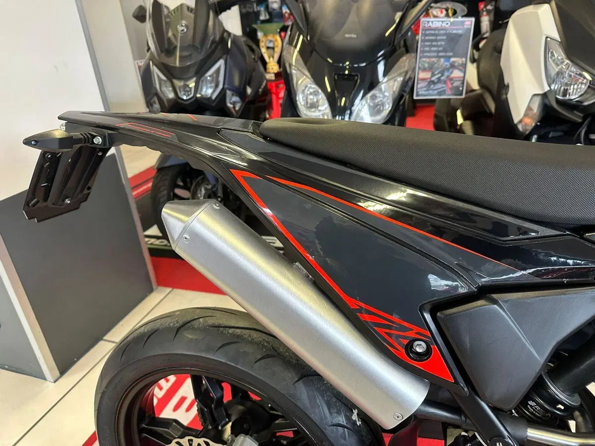 Betamotor RR 50 Motard (2021 - 26) (12)