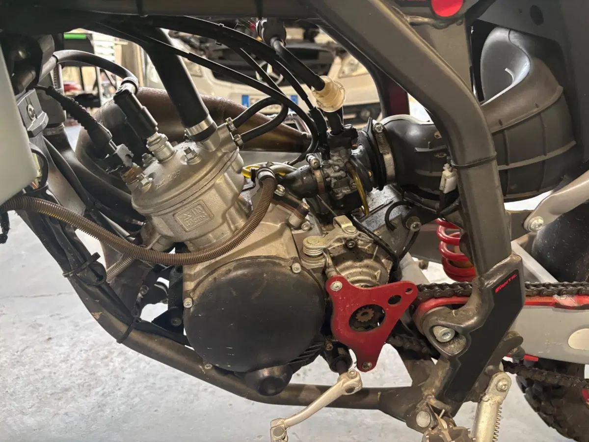 Fantic Motor Enduro 50 E Performance 2t (2019) (5)
