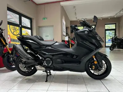 Yamaha T-Max 560 Tech Max (2022 - 24) usata
