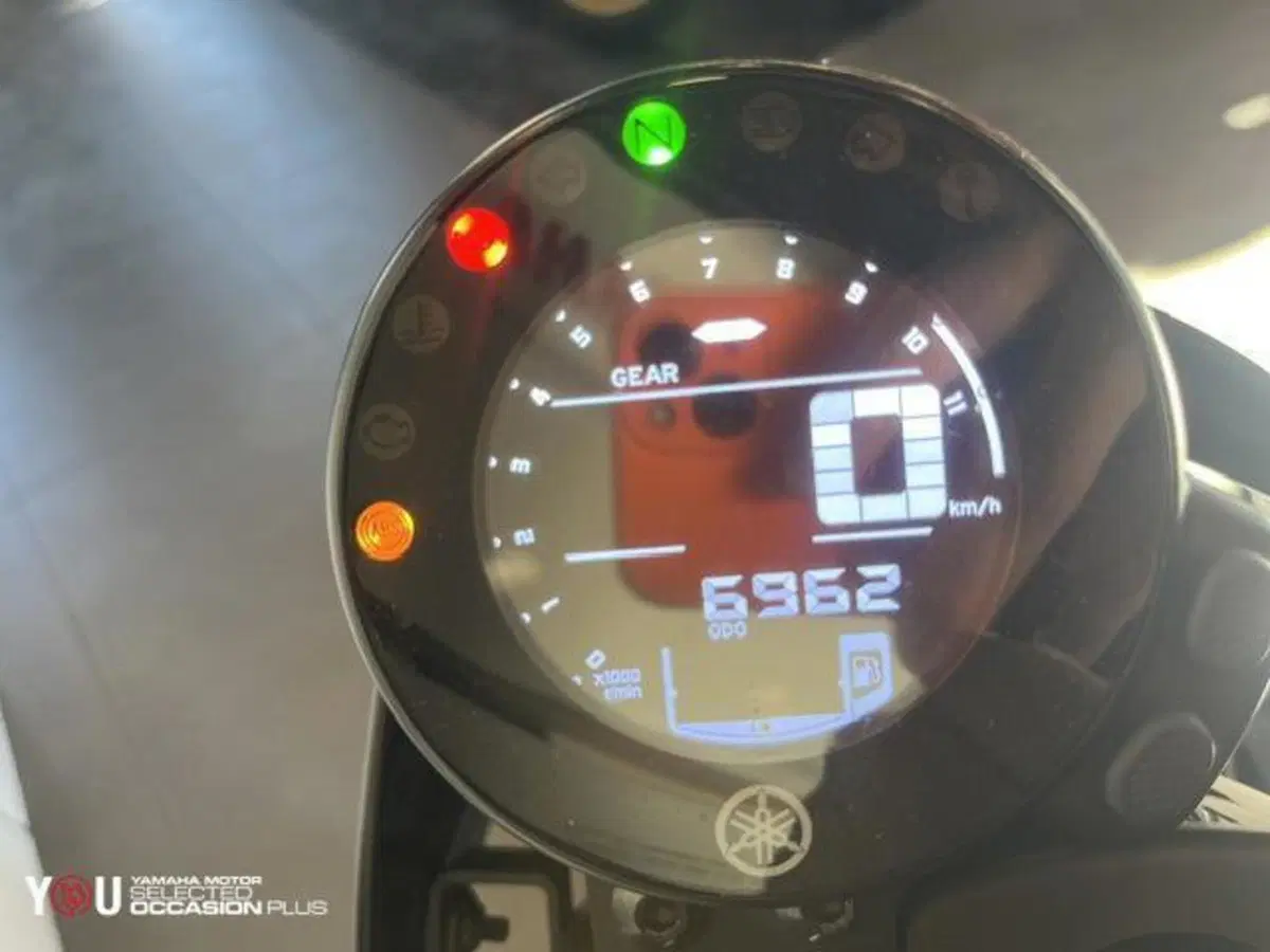 Yamaha XSR 700 (2022 - 26) (4)