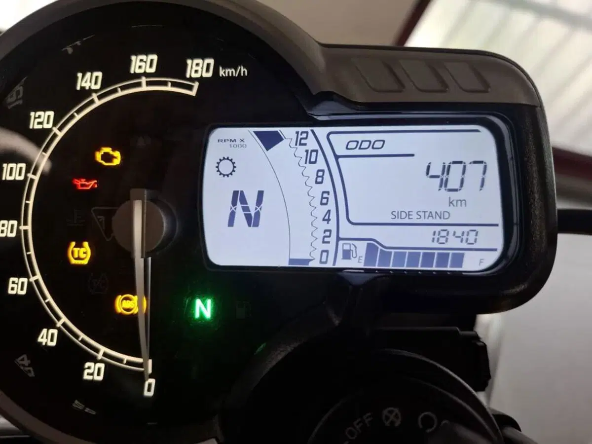 Triumph Speed 400 (2024 - 26) (7)