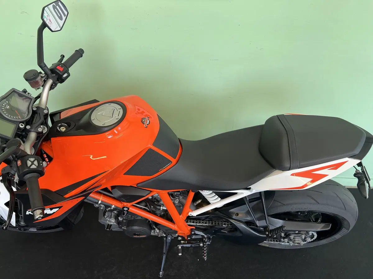 KTM 1290 Super Duke R ABS (2014 - 16) (16)