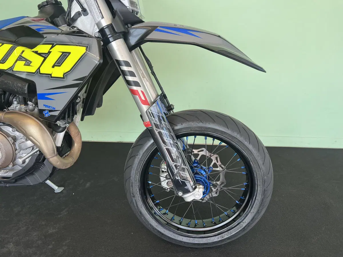 Husqvarna FC 450 (2025) (8)