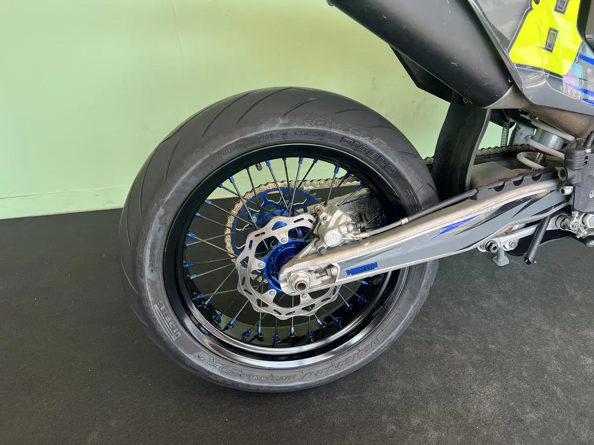 Husqvarna FC 450 (2025) (12)