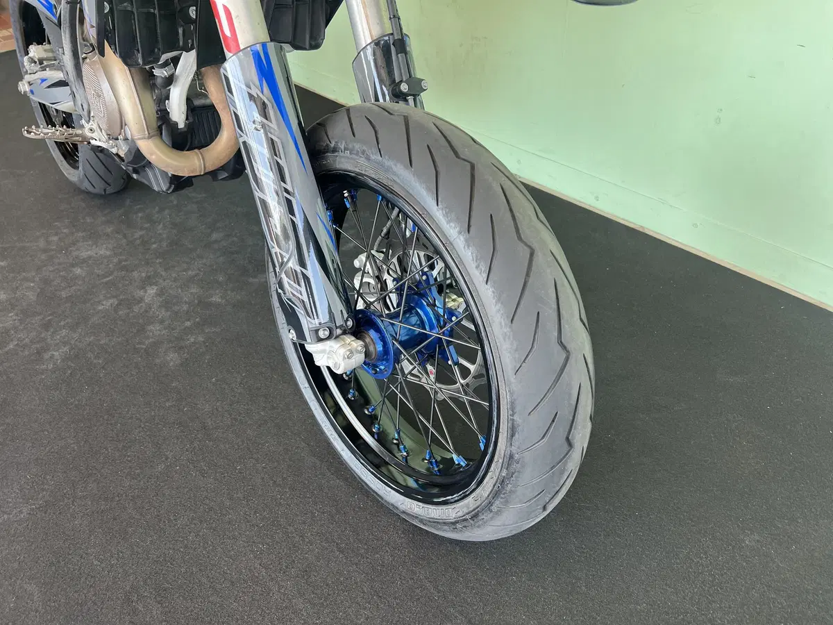 Husqvarna FC 450 (2025) (19)