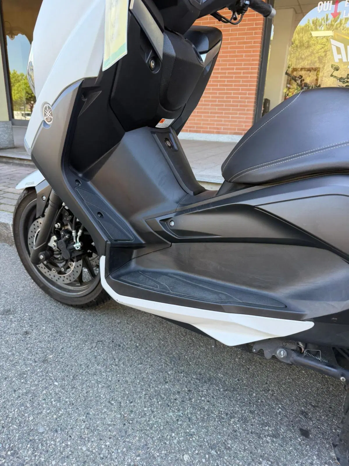 Yamaha X-Max 400 ABS (2013 - 16) (5)