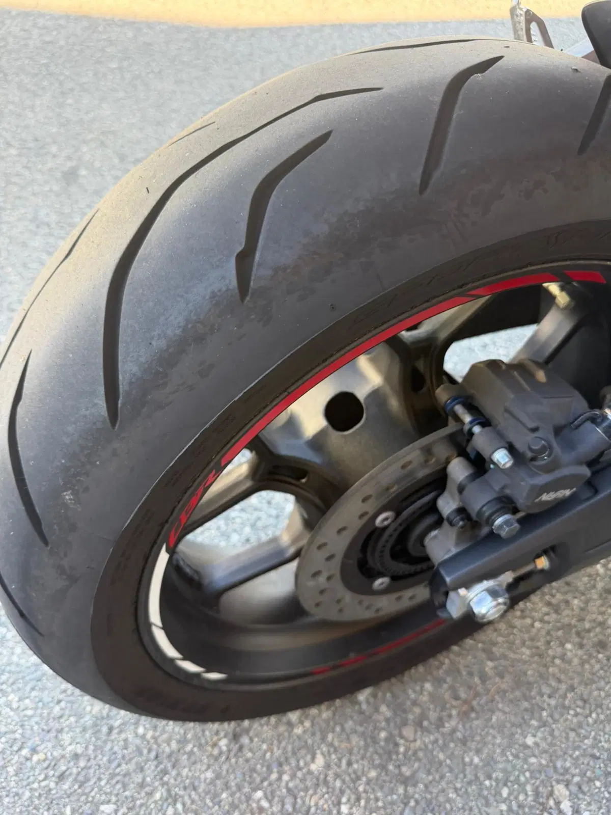 Honda CBR 650 R E-Clutch (2024 - 26) (9)