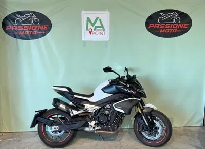 CFMOTO 800NK Advanced (2023 - 26) usata