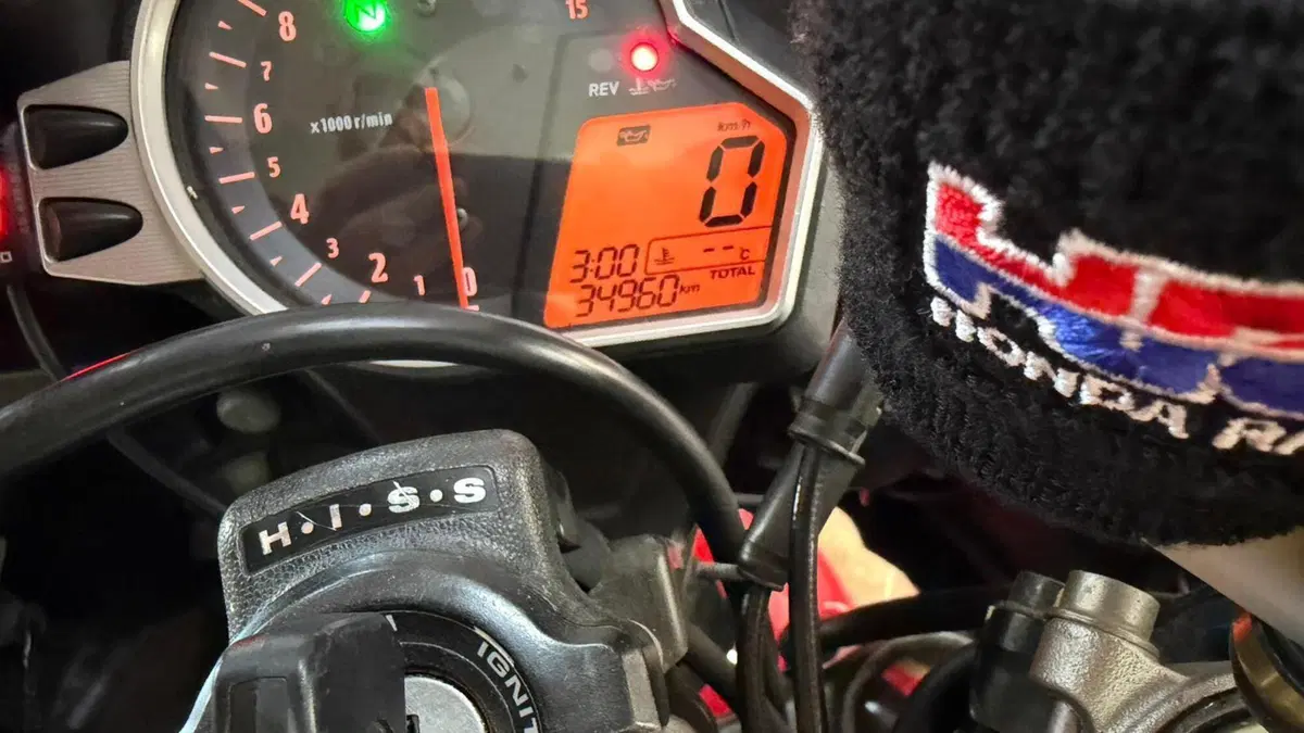 Honda CBR 1000 RR Fireblade (2008 - 11) (4)