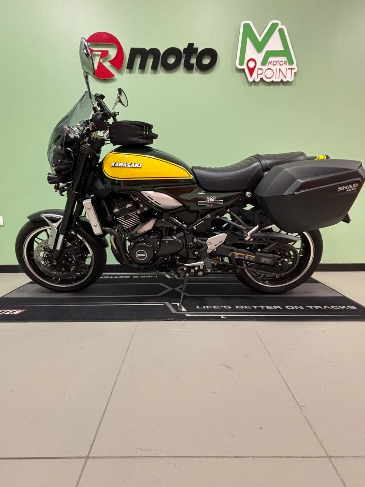 Kawasaki Z 900 RS (2022 - 25) (2)