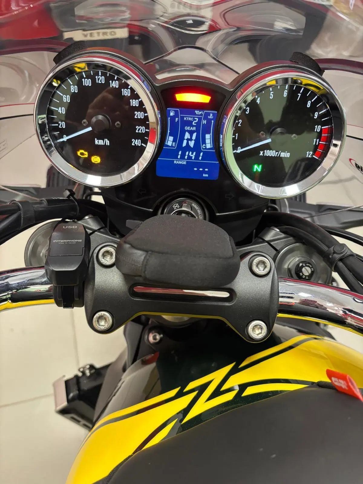 Kawasaki Z 900 RS (2022 - 25) (5)