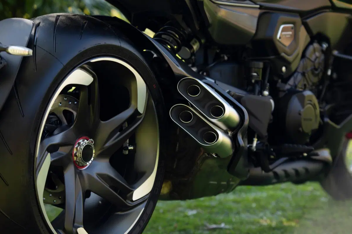 Ducati Diavel for Bentley (2024) (5)