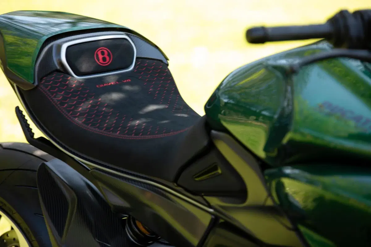 Ducati Diavel for Bentley (2024) (6)