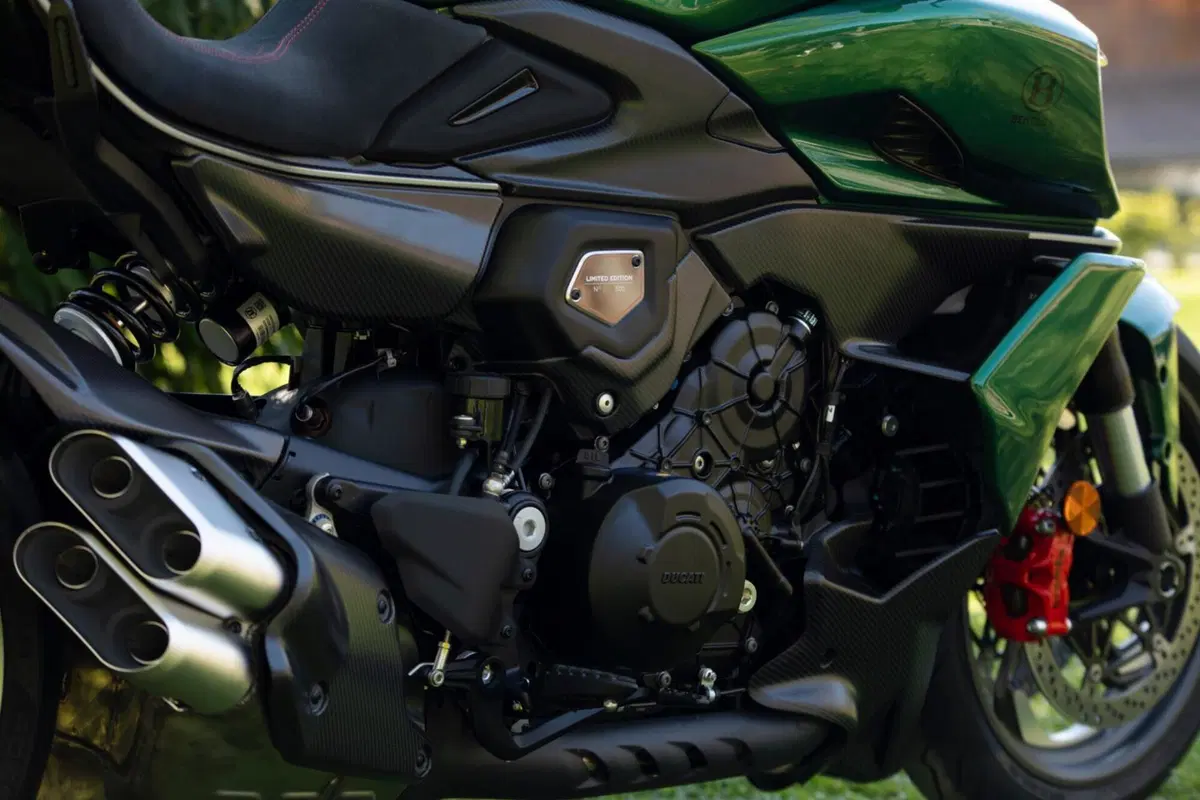 Ducati Diavel for Bentley (2024) (3)