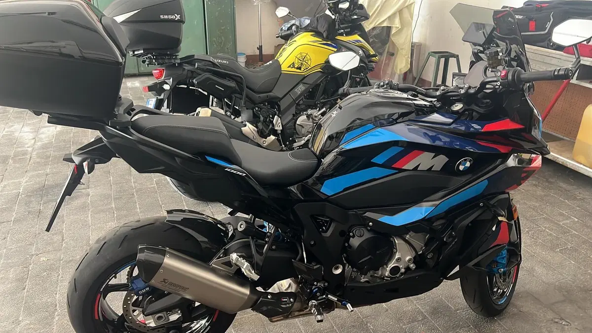 Bmw M 1000 XR (2024 - 27) (2)