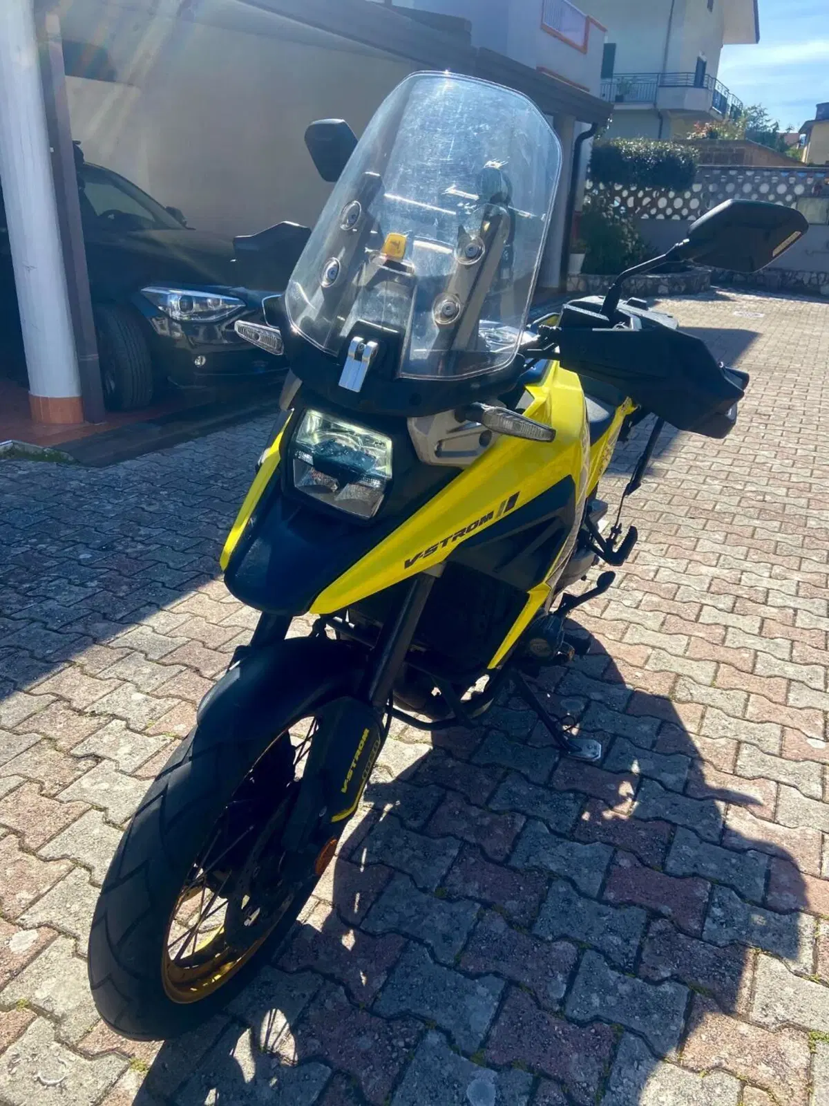 Suzuki V-Strom 1050XT Pro (2020 - 23) (4)