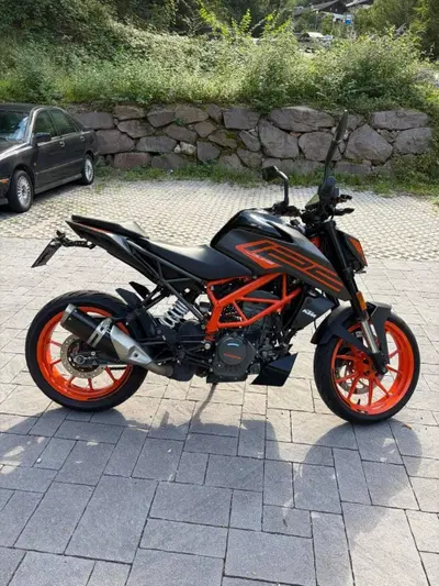KTM 125 Duke (2021 - 23) usata