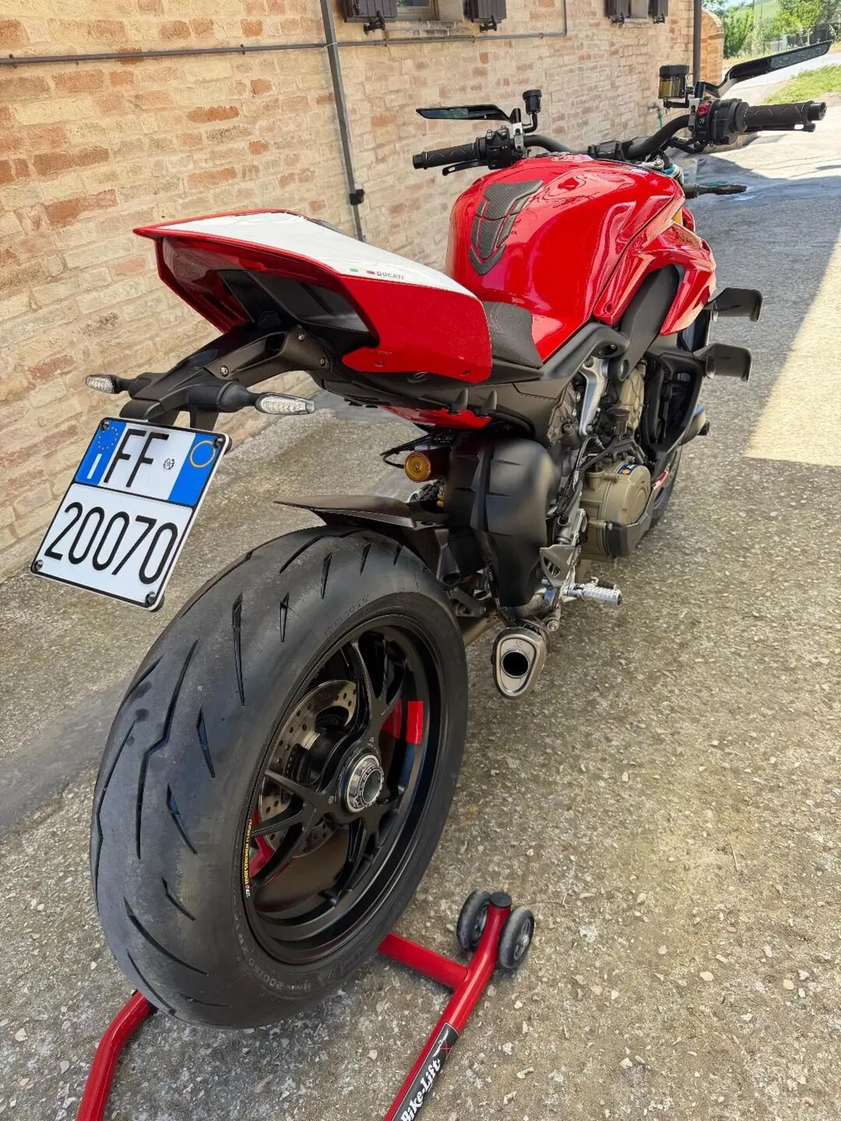 Ducati Streetfighter V4 S (2023 - 24) (3)