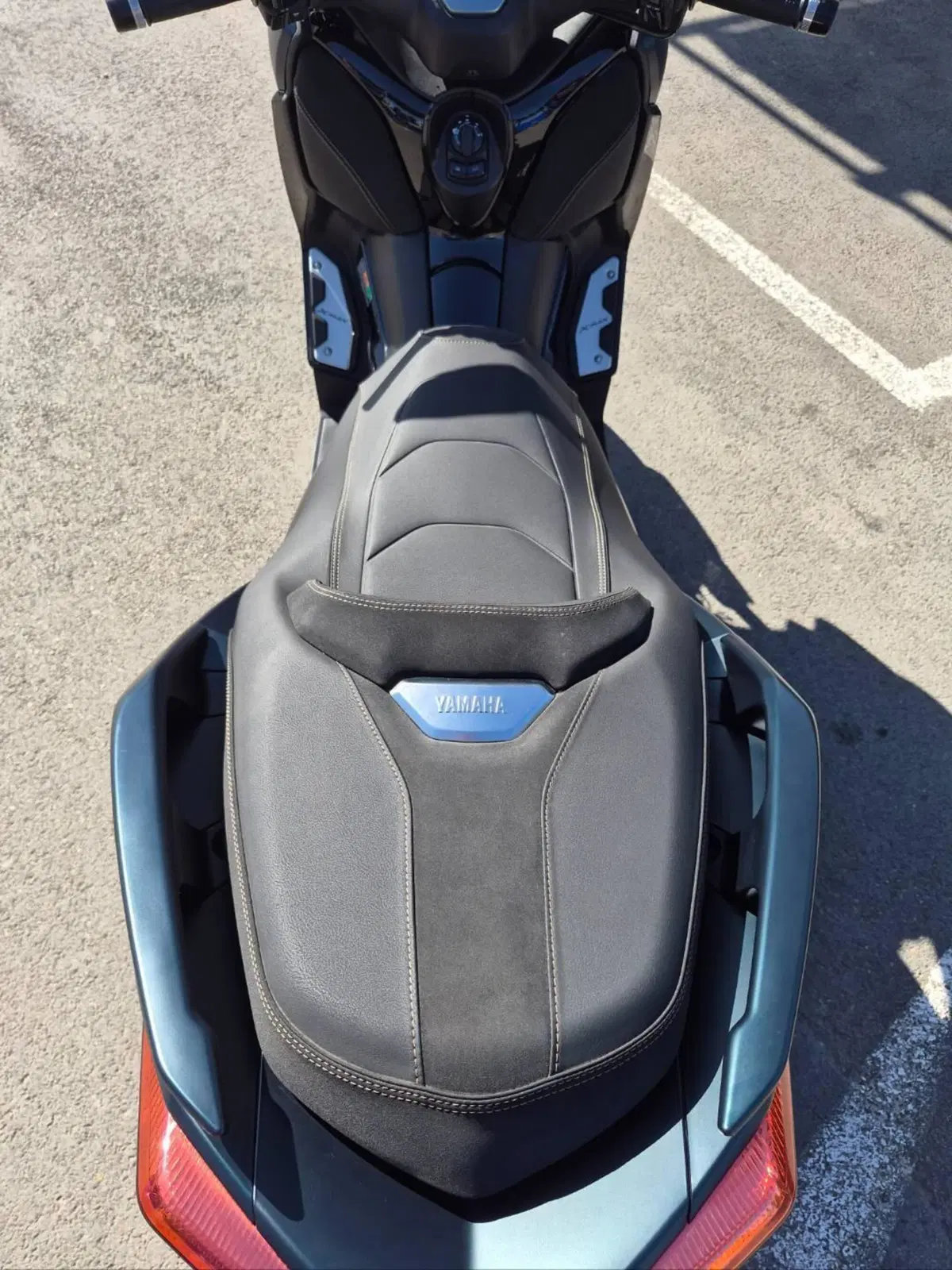 Yamaha X-Max 300 Tech Max (2021 - 24) (11)