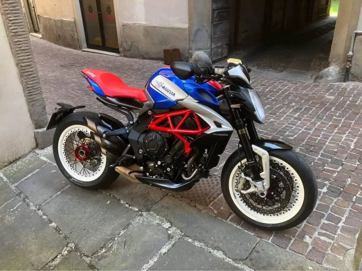 MV Agusta Dragster 800 RR America (2019)