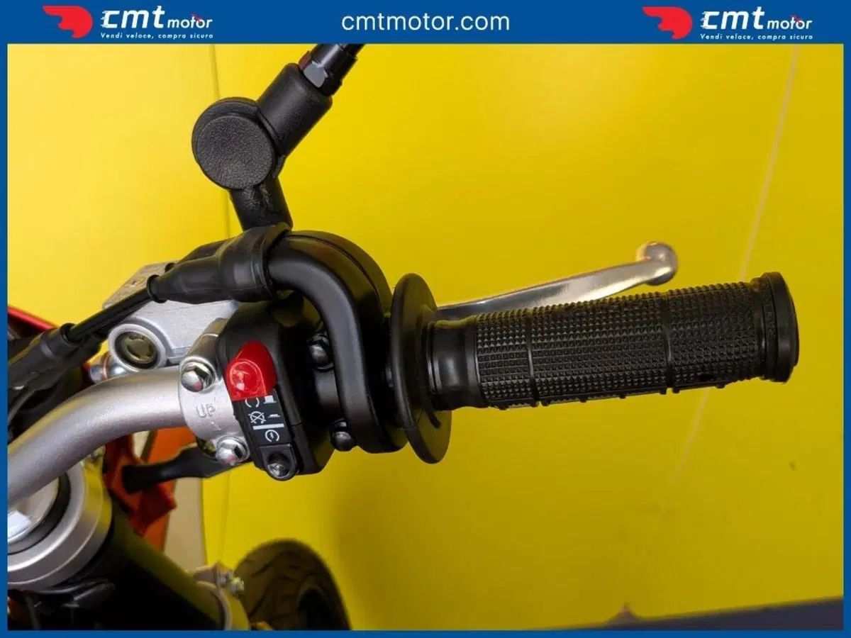 Swm SM 125 R Reborn (2026) (13)