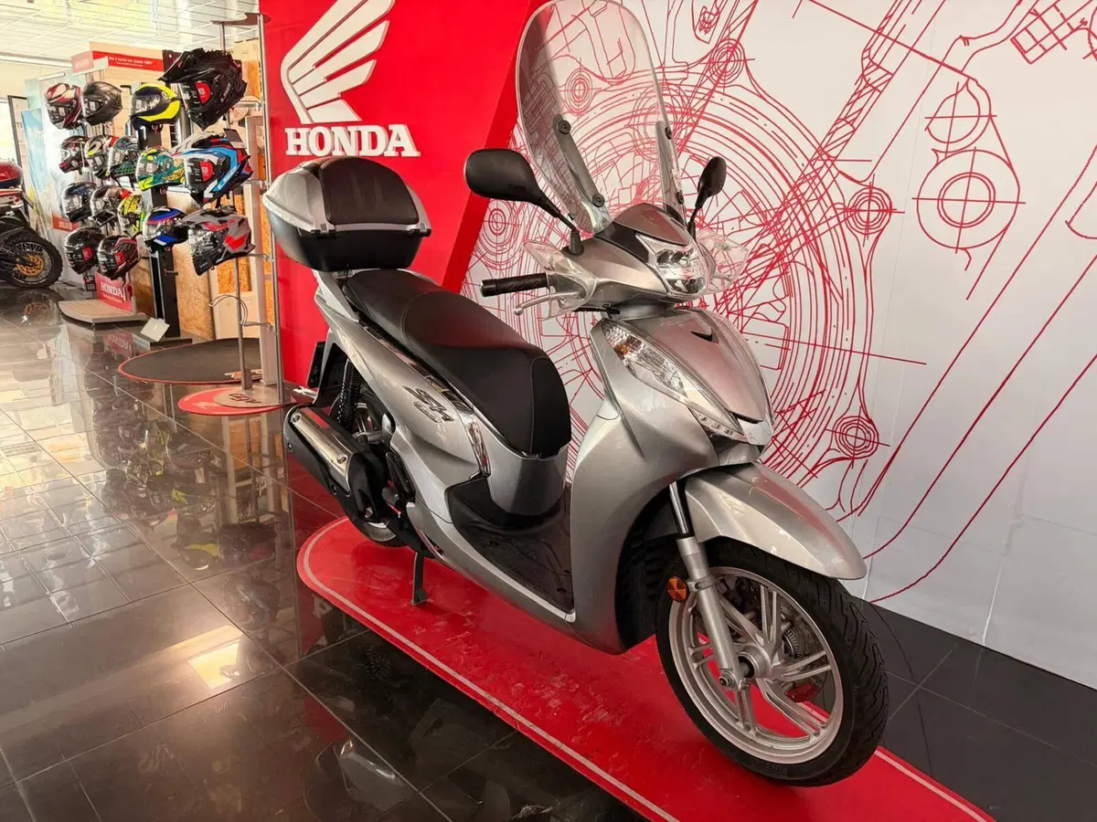 Honda SH 300 i ABS (2016 - 20) (3)