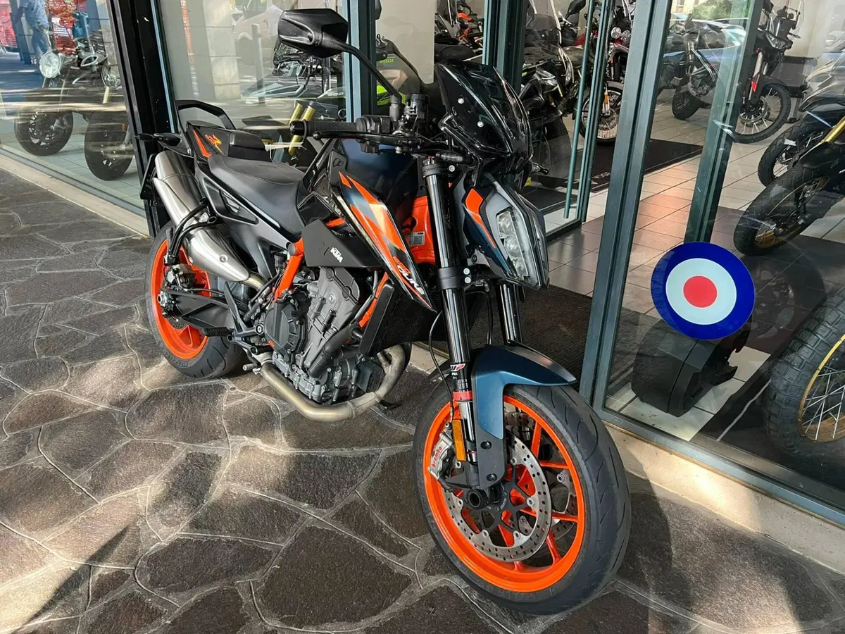 KTM 890 Duke R (2021 - 23) (2)