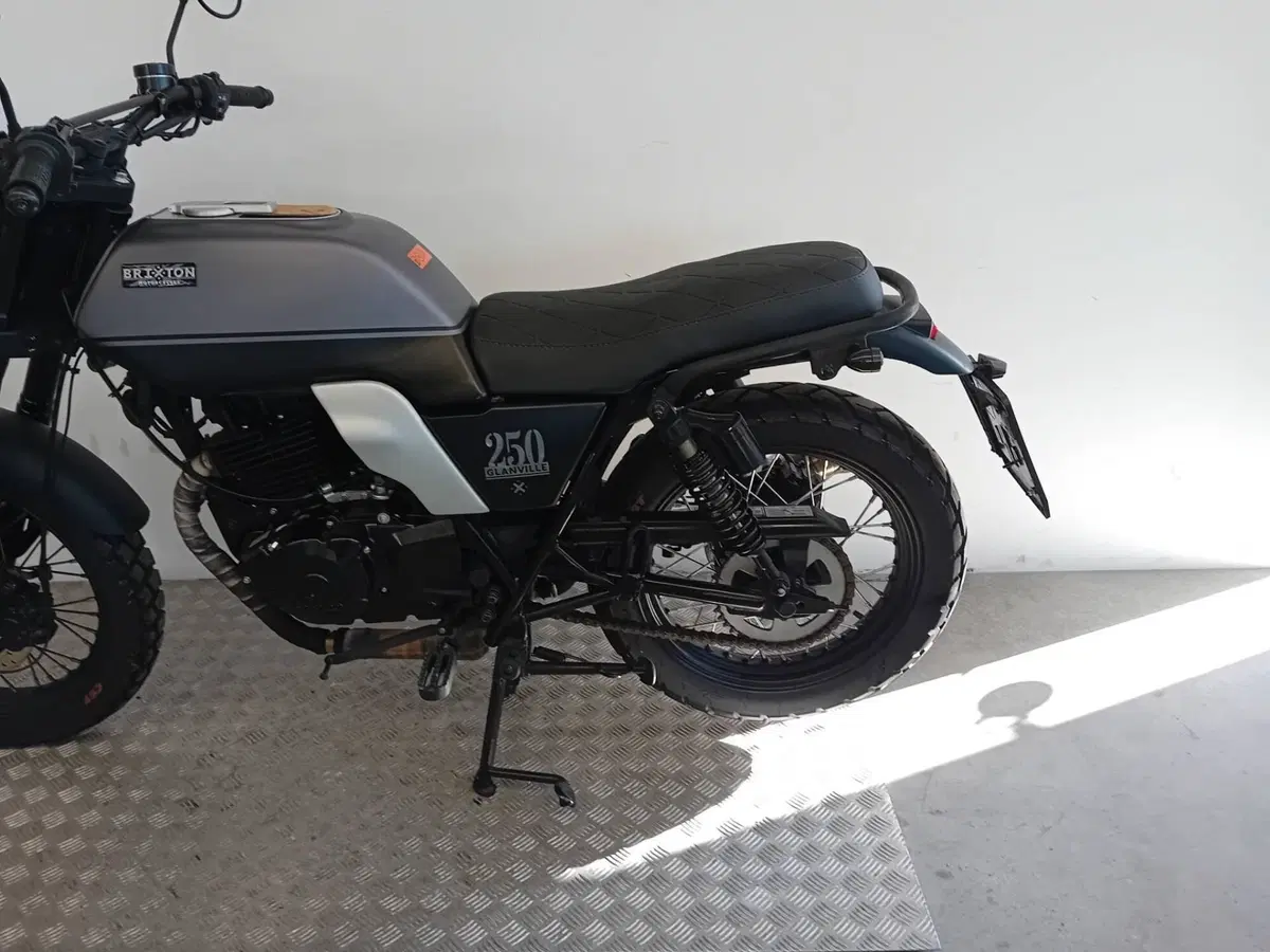 Brixton Motorcycles Glanville 250 X (2018 - 19) (5)
