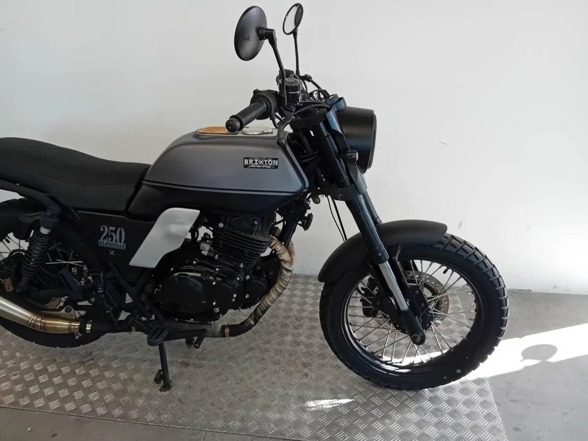 Brixton Motorcycles Glanville 250 X (2018 - 19) (7)