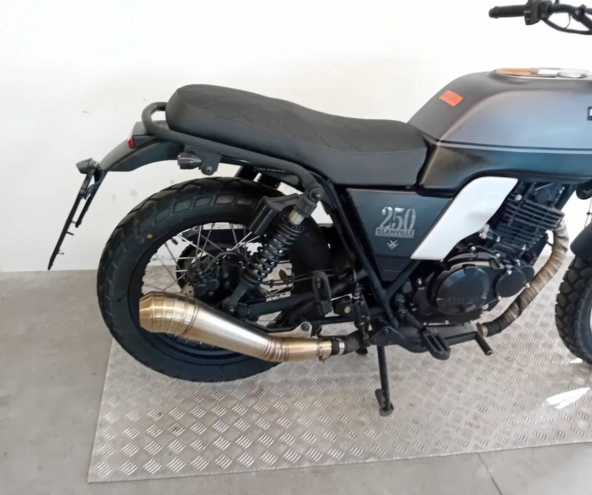 Brixton Motorcycles Glanville 250 X (2018 - 19) (6)