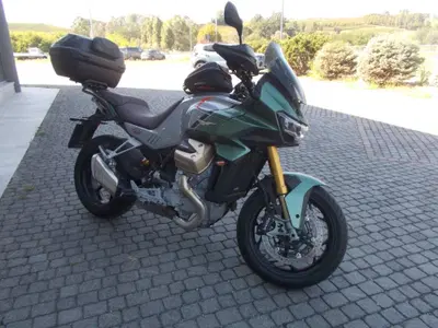 Moto Guzzi V100 Mandello S (2022 - 24) usata