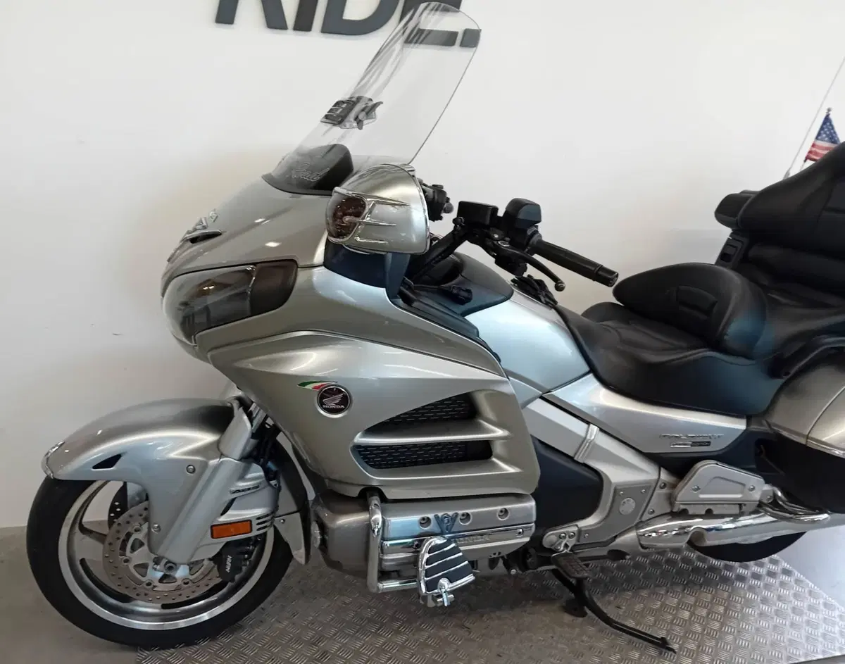 Honda GL 1800 Gold Wing (2012 - 17) (4)