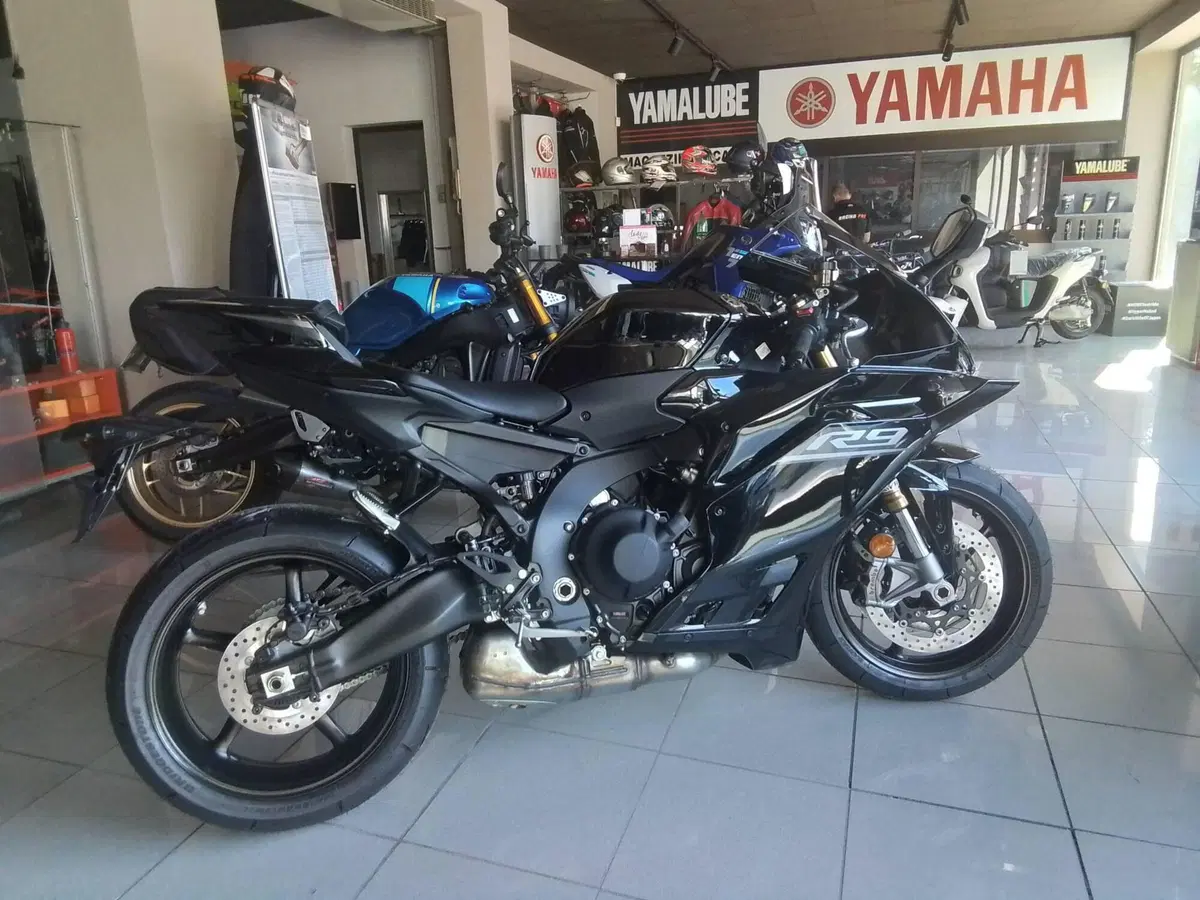 Yamaha YZF R9 (2025 - 26)