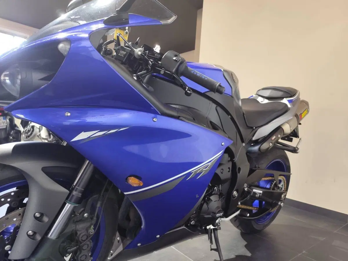 Yamaha YZF R1 (2012 - 14) (5)