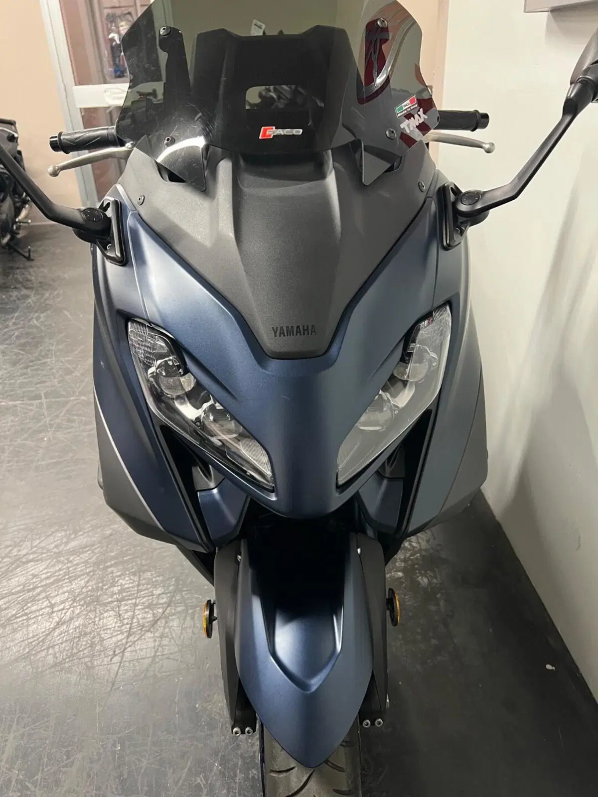Yamaha T-Max 560 (2022 - 24) (3)