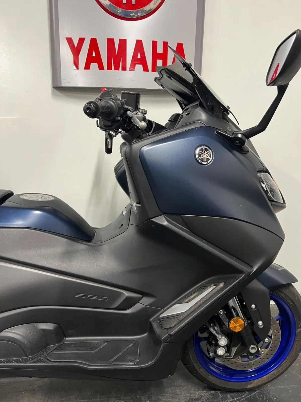 Yamaha T-Max 560 (2022 - 24) (6)
