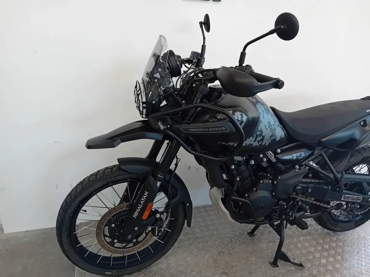 Royal Enfield Himalayan 450 Mana Black (2026) (4)