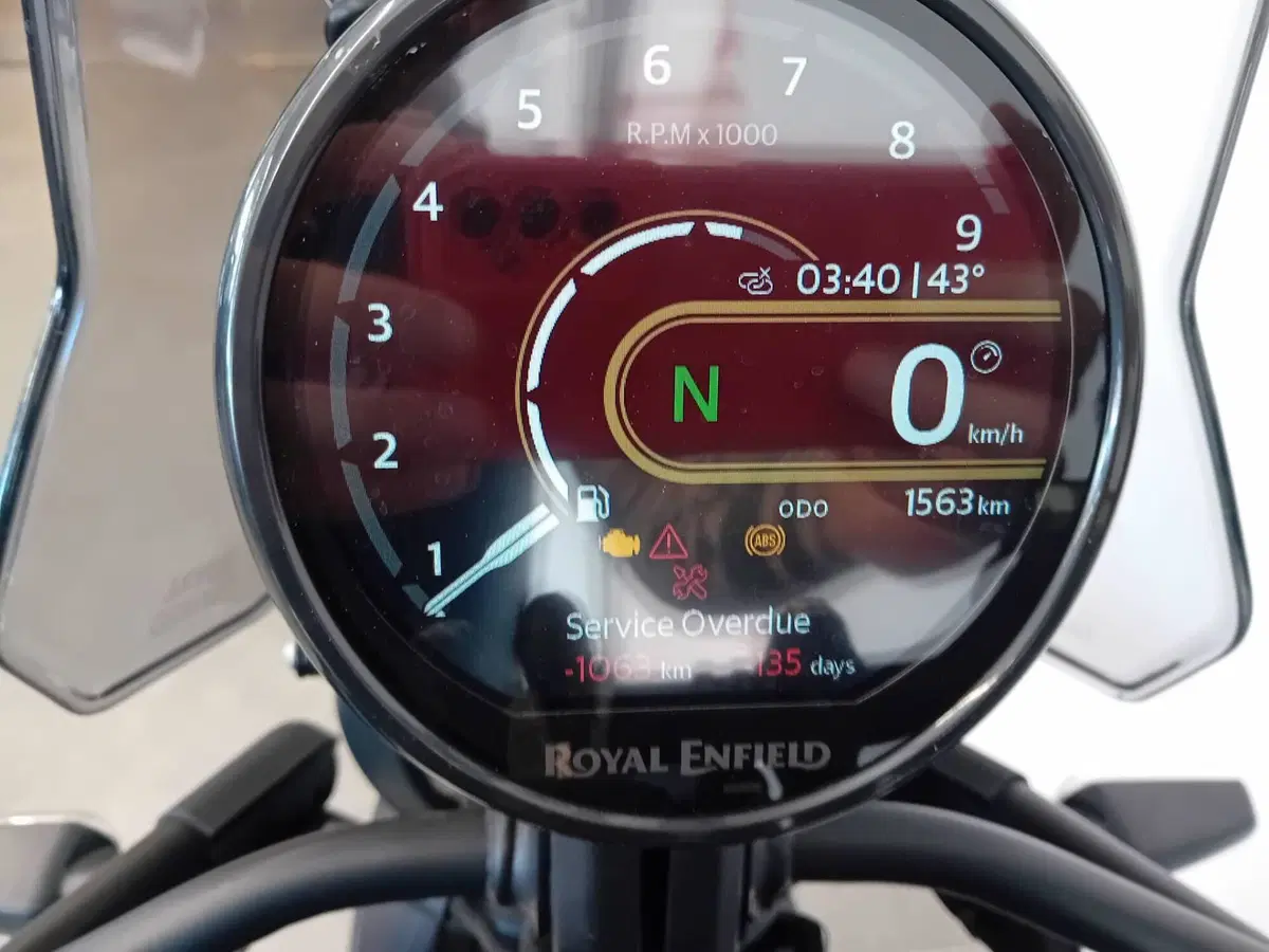 Royal Enfield Himalayan 450 Mana Black (2026) (3)