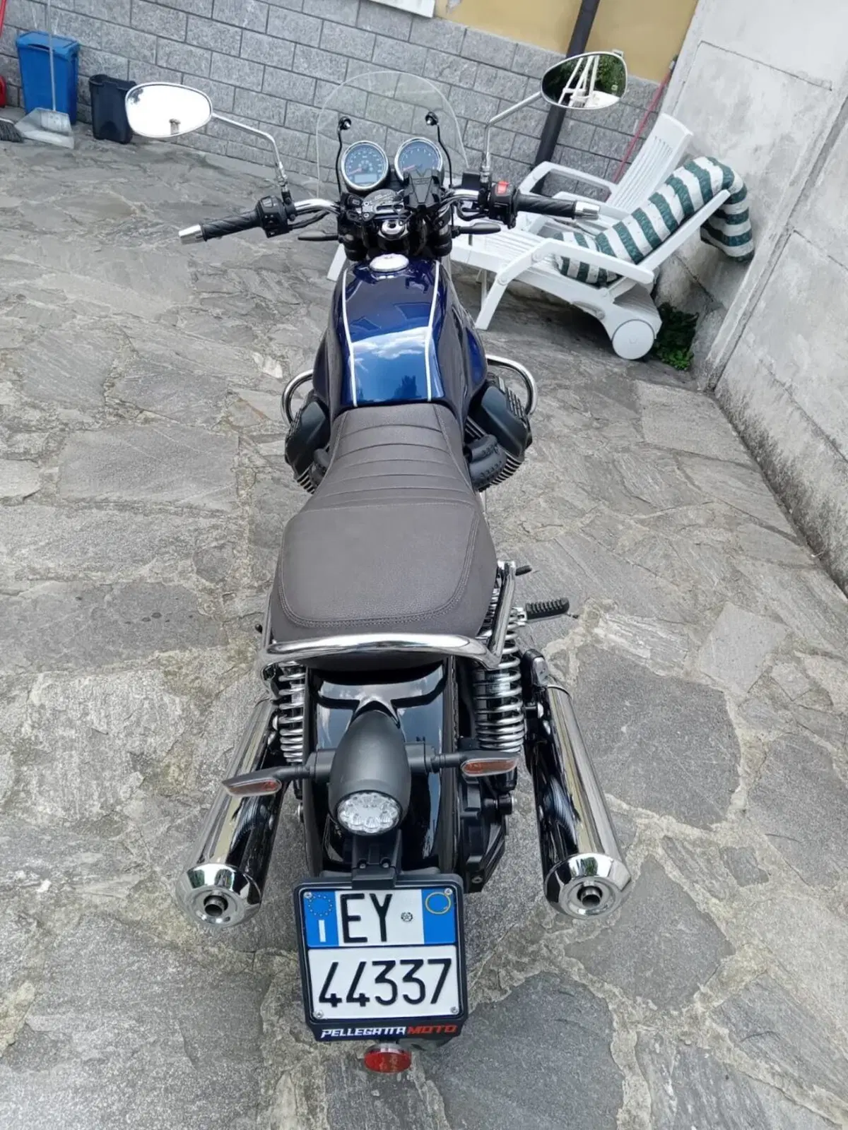 Moto Guzzi V7 Special (2021 - 24) (4)