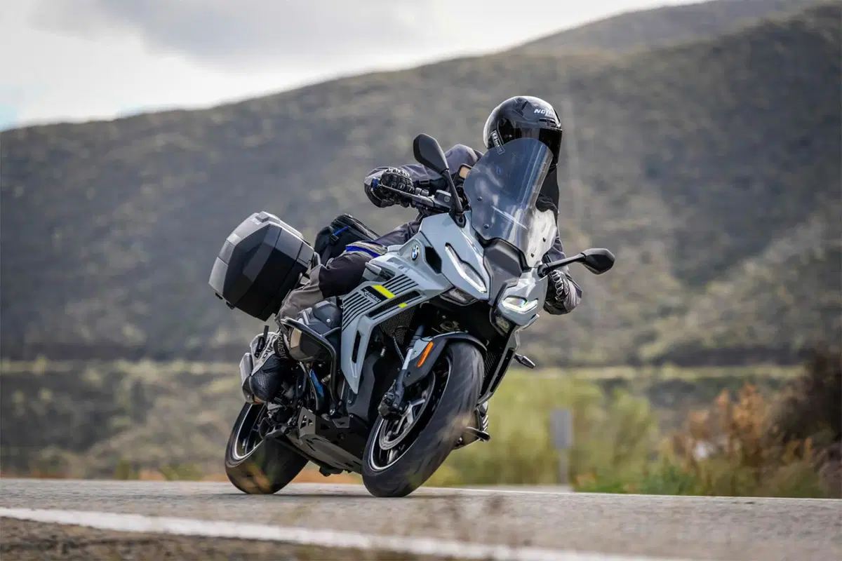 Con Wunderlich sulla BMW R 1300 RS la navigazione cambia prospettiva