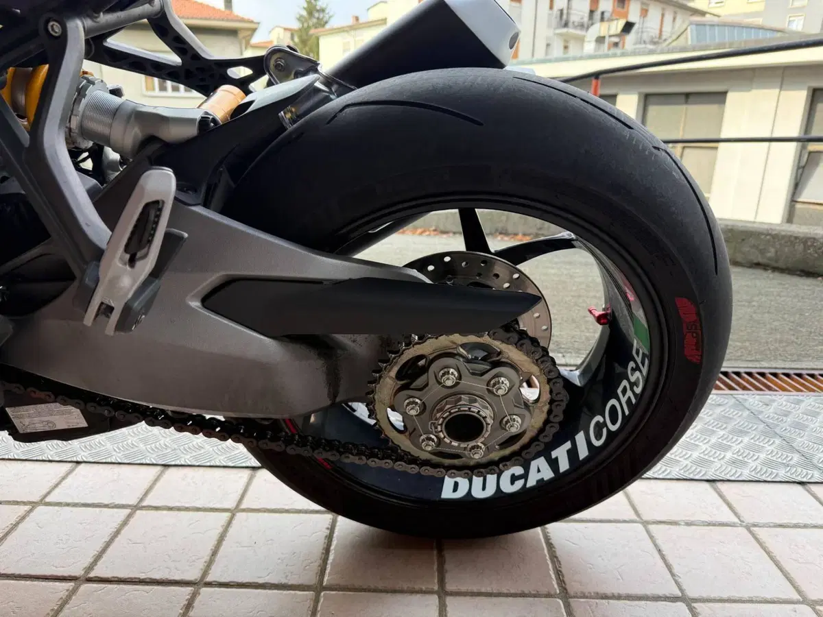 Ducati Monster 1200 S (2017 - 21) (4)