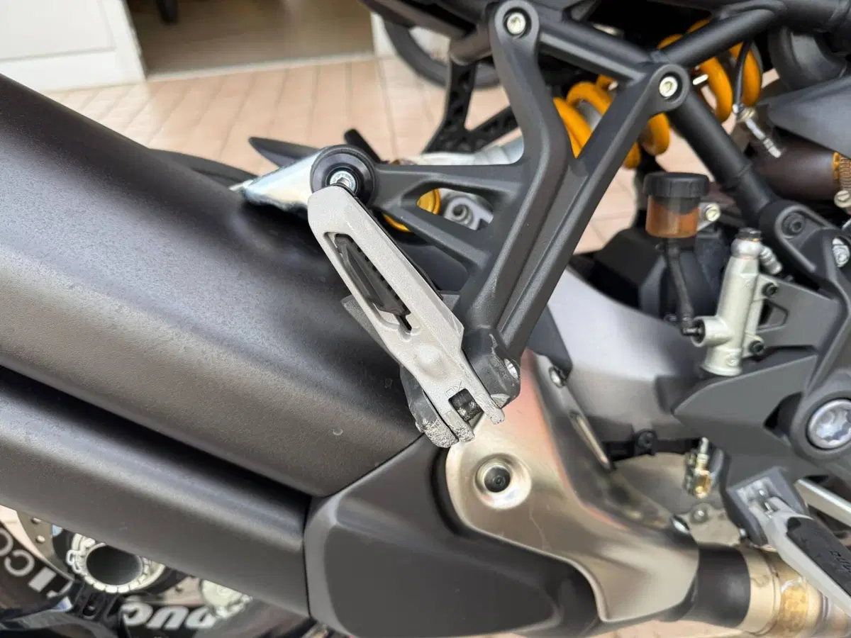 Ducati Monster 1200 S (2017 - 21) (11)