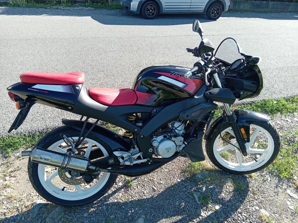 Aprilia Tuono 50 (2003 - 05) (2)