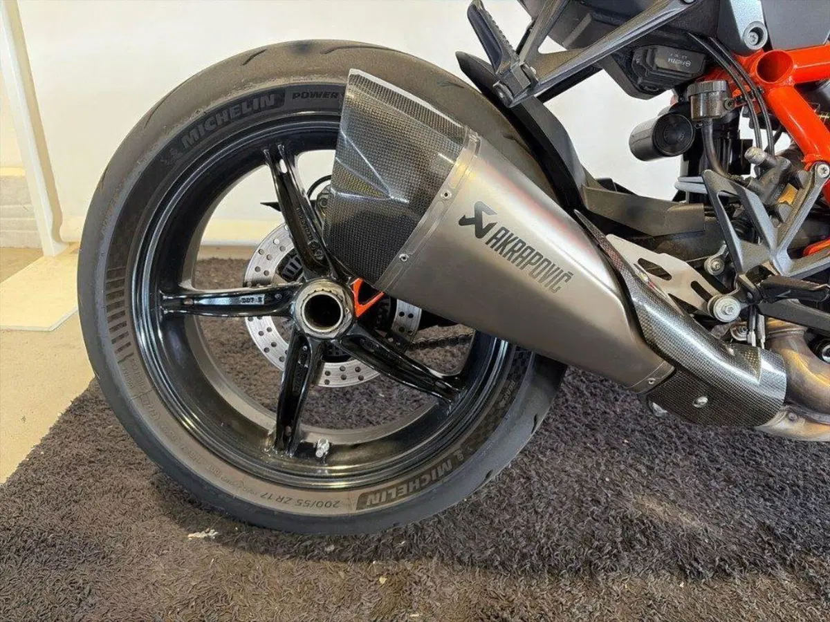 KTM 1290 Super Duke R (2021 - 23) (9)