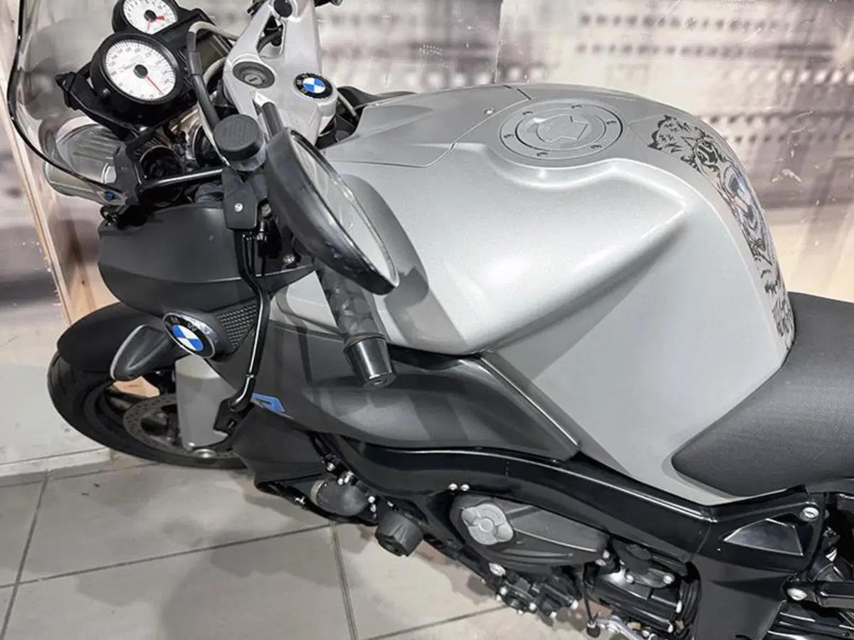Bmw K 1200 R (6)